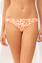 Załaduj obraz do przeglądarki galerii, Gallery: Rio De Sol Figi Bikini Bottom Ditsy-Butter Nice
