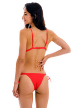 Załaduj obraz do przeglądarki galerii, Model Back: Rio De Sol Top Bikini Top Cotele-Tomate Tri-Fixo
