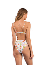 Załaduj obraz do przeglądarki galerii, Model Back: Rio De Sol Top Bikini Top Countryside Kyra
