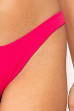 Załaduj obraz do przeglądarki galerii, Image 06: Wednesday In Hawaii By Rio De Sol Figi Bikini Bottom Guava Kai

