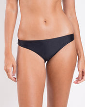 Załaduj obraz do przeglądarki galerii, Gallery: Rio De Sol Figi Bikini Bottom Touch-Black Essential-Comfy
