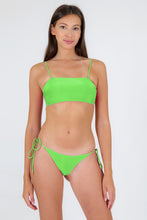 Załaduj obraz do przeglądarki galerii, Model Front: Rio De Sol Zestaw Bikini Set Lemon Bandeau-Reto Ibiza-Comfy
