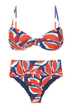 Załaduj obraz do przeglądarki galerii, Product Front: Rio De Sol Zestaw Bikini Set Leaves Bandeau-Joy Hotpants
