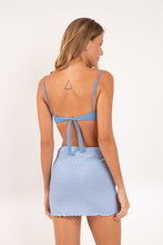 Załaduj obraz do przeglądarki galerii, Model Back: Rio De Sol Spódnica Plażowa Drift-Cianita Lila Skirt
