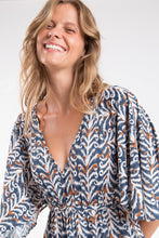 Załaduj obraz do przeglądarki galerii, Image 07: Rio De Sol Mini Dress Ikat Mini Dress
