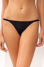 Załaduj obraz do przeglądarki galerii, Gallery: Rio De Sol Figi Bikini Bottom Shimmer-Black Cheeky-Noa
