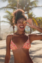 Załaduj obraz do przeglądarki galerii, Image 08: Rio De Sol Top Bikini Top Ditsy-Butter Lia
