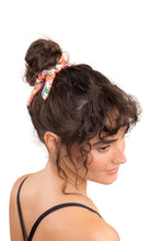 Załaduj obraz do przeglądarki galerii, Boho Scrunchie
