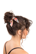 Załaduj obraz do przeglądarki galerii, Boho Scrunchie
