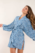 Załaduj obraz do przeglądarki galerii, Chuva Kimono
