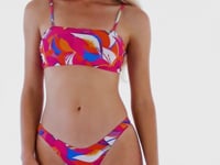 Załaduj i odtwarzaj film w przeglądarce Gallery, Video: Rio De Sol Zestaw Bikini Set Antelope Bandeau-Reto High-Leg
