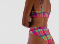 Załaduj i odtwarzaj film w przeglądarce Gallery, Video: Rio De Sol Top Bikini Top Tulip-Garden Bandeau-Reto
