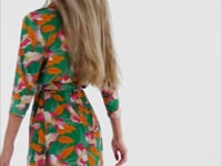Załaduj i odtwarzaj film w przeglądarce Gallery, Video: Rio De Sol Sukienki Koszulowe Green Bloom Chemise
