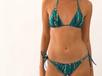 Załaduj i odtwarzaj film w przeglądarce Gallery, Video: Rio De Sol Top Bikini Top Rain Tri-Inv
