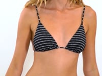 Załaduj i odtwarzaj film w przeglądarce Gallery, Video: Rio De Sol Zestaw Bikini Set Linea-Black Lia Cheeky-Tie
