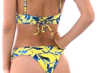 Załaduj i odtwarzaj film w przeglądarce Gallery, Video: Rio De Sol Figi Bikini Bottom Lemon Flower Tri Cos
