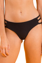 Załaduj obraz do przeglądarki galerii, Gallery: Rio De Sol Figi Bikini Bottom Bora-Black Madrid-Trio
