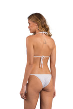 Załaduj obraz do przeglądarki galerii, Model Back: Rio De Sol Figi Bikini Bottom Bora-White Lacinho
