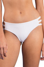 Załaduj obraz do przeglądarki galerii, Gallery: Rio De Sol Figi Bikini Bottom Bora-White Madrid-Trio
