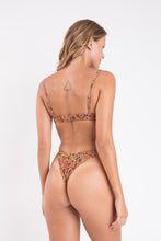 Załaduj obraz do przeglądarki galerii, Model Back: Rio De Sol Figi Bikini Bottom Bouquet Cali
