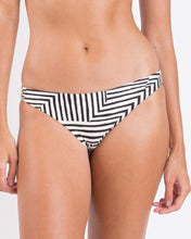 Załaduj obraz do przeglądarki galerii, Gallery: Rio De Sol Figi Bikini Bottom Collage Essential-Comfy
