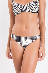 Image 09: Rio De Sol Figi Bikini Bottom Collage Essential-Comfy