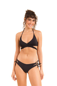 Model Front: Rio De Sol Figi Bikini Bottom Dots-Black Madrid