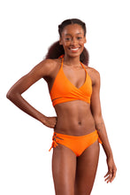 Załaduj obraz do przeglądarki galerii, Model Front: Rio De Sol Figi Bikini Bottom Dots-Orange Madrid
