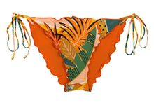 Załaduj obraz do przeglądarki galerii, Model Front: Rio De Sol Figi Bikini Bottom El-Arco Frufru-Comfy
