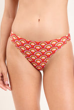 Załaduj obraz do przeglądarki galerii, Gallery: Rio De Sol Figi Bikini Bottom Floral-Scales Essential-Comfy
