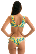 Załaduj obraz do przeglądarki galerii, Model Back: Rio De Sol Figi Bikini Bottom Florescer High Comfort
