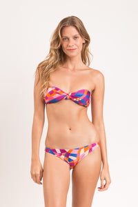 Model Front: Rio De Sol Figi Bikini Bottom Funny Essential-Comfy