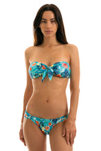 Załaduj obraz do przeglądarki galerii, Model Front: Rio De Sol Figi Bikini Bottom Isla Bandeau
