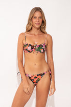 Załaduj obraz do przeglądarki galerii, Model Front: Rio De Sol Figi Bikini Bottom Jolie Ibiza-Comfy
