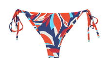 Załaduj obraz do przeglądarki galerii, Product Front: Rio De Sol Figi Bikini Bottom Leaves Cheeky-Micro
