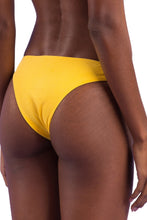 Załaduj obraz do przeglądarki galerii, Image 07: Rio De Sol Figi Bikini Bottom Malibu-Yellow Essential
