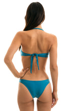 Załaduj obraz do przeglądarki galerii, Model Back: Rio De Sol Figi Bikini Bottom Nilo Bandeau
