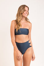 Załaduj obraz do przeglądarki galerii, Image 11: Rio De Sol Figi Bikini Bottom Nocciola High-Waist-Spin
