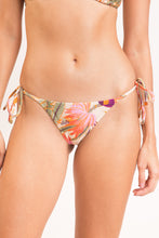 Załaduj obraz do przeglądarki galerii, Gallery: Rio De Sol Figi Bikini Bottom Oasis Cheeky-Tie
