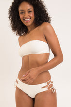 Załaduj obraz do przeglądarki galerii, Image 09: Rio De Sol Figi Bikini Bottom Off-White Madrid
