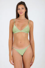 Załaduj obraz do przeglądarki galerii, Model Front: Rio De Sol Figi Bikini Bottom Oliva California
