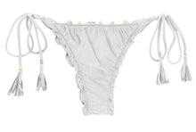 Załaduj obraz do przeglądarki galerii, Product Front: Rio De Sol Figi Bikini Bottom Shimmer-White Frufru-Fio
