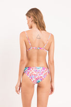 Załaduj obraz do przeglądarki galerii, Model Back: Rio De Sol Figi Bikini Bottom Splash Essential-Comfy
