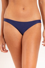 Załaduj obraz do przeglądarki galerii, Gallery: Rio De Sol Figi Bikini Bottom Touch-Marinho Essential
