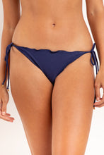 Załaduj obraz do przeglądarki galerii, Gallery: Rio De Sol Figi Bikini Bottom Touch-Marinho Frufru
