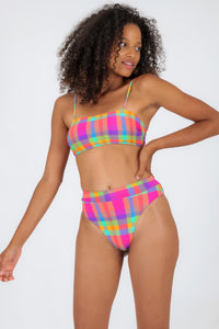 Model Front: Rio De Sol Figi Bikini Bottom Tulip-Garden Hotpant-Cos