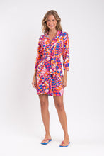 Załaduj obraz do przeglądarki galerii, Model Front: Rio De Sol Sukienki Koszulowe Funny Chemise
