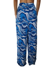 Załaduj obraz do przeglądarki galerii, Model Back: Rio De Sol Spodnie Plażowe Inagua Wide Pants
