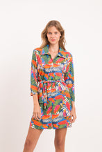 Załaduj obraz do przeglądarki galerii, Model Front: Rio De Sol Sukienki Koszulowe Jungle Chemise
