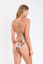 Załaduj obraz do przeglądarki galerii, Model Back: Rio De Sol Kostium Jednoczęściowy Kauai Sunny
